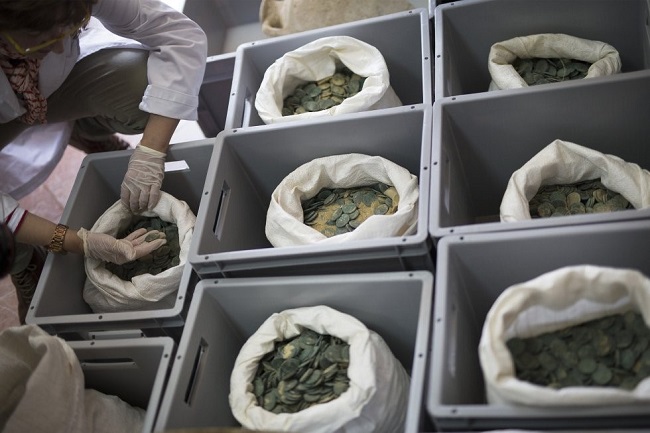 В Испании обнаружили клад из 600 кг монет