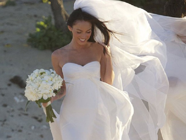 Самые красивые и стильные свадебные платья звезд, 25 фото