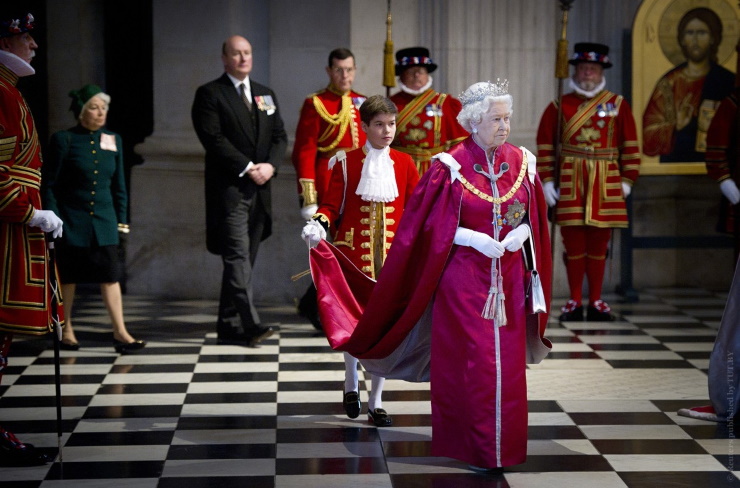 Необычные правила и обычаи британской королевской семьи