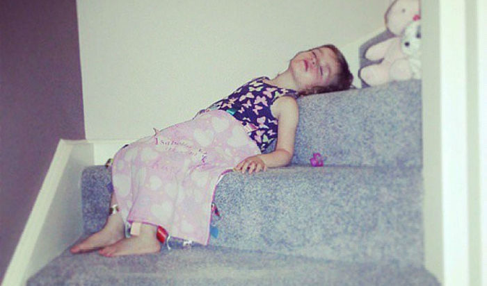 Дети и сон: 50 уморительных фотографий