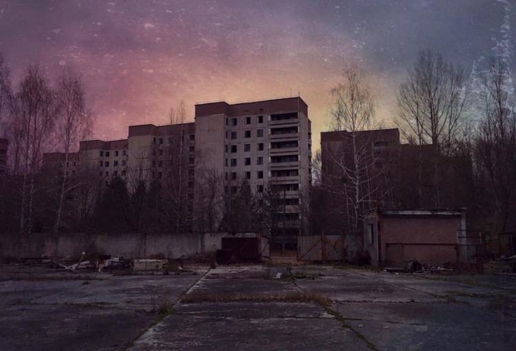 Завораживающие и одновременно пугающие заброшенные здания, 30 фото