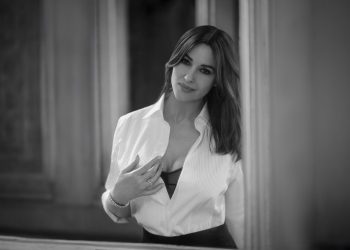 Age-Defying Beauties: Hottest Stars Over 40